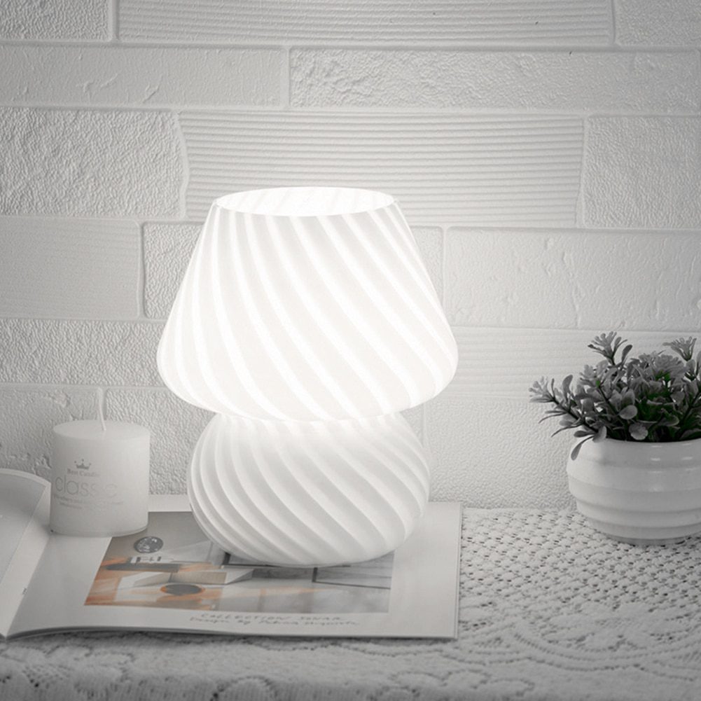 NEW Lamp Bedroom Bedside Kids Room Desk Table Lamp Cute Mushroom Shape Decoration Lights Kids Christmas Gift