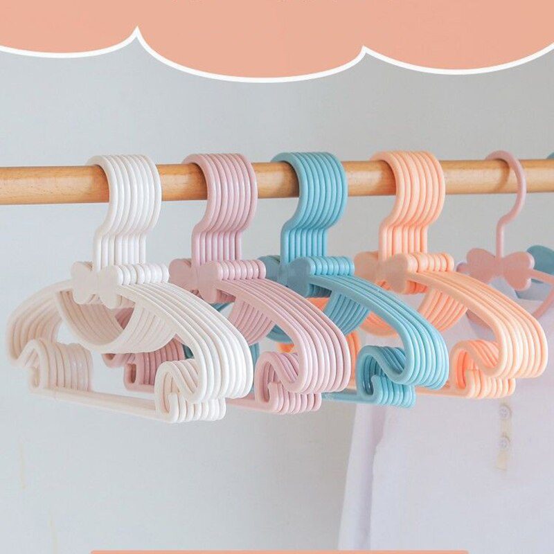 NEW 10pcs Kids Clothes Hanger Racks Portable Plastic Display Hangers Windproof Children Coats Hanger Baby Clothing Organizer