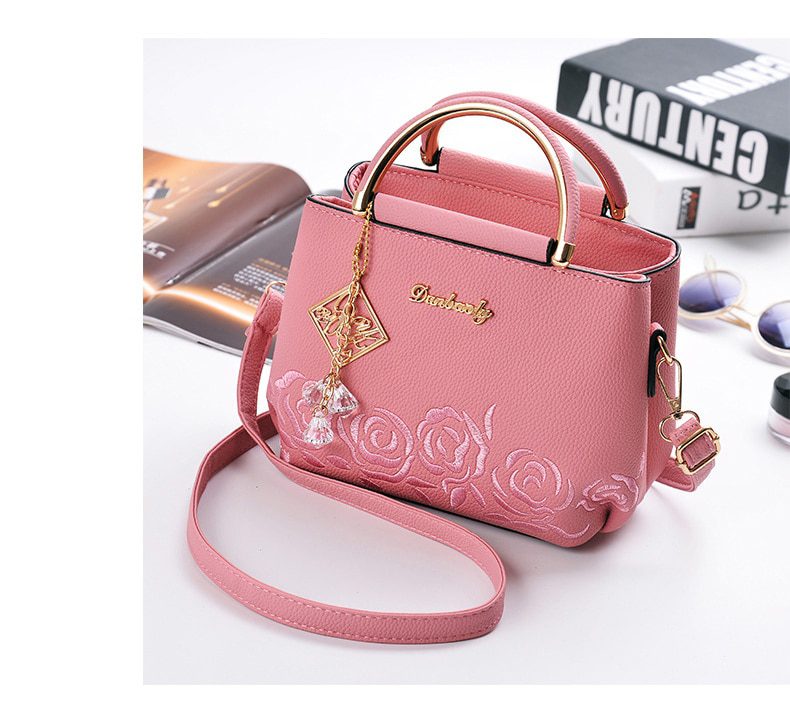 NEW Women Small Bag Female EmbroideryPU Leather Designer Bag 2019 Fashion New Flower Shoulder Bag Women's Handbag