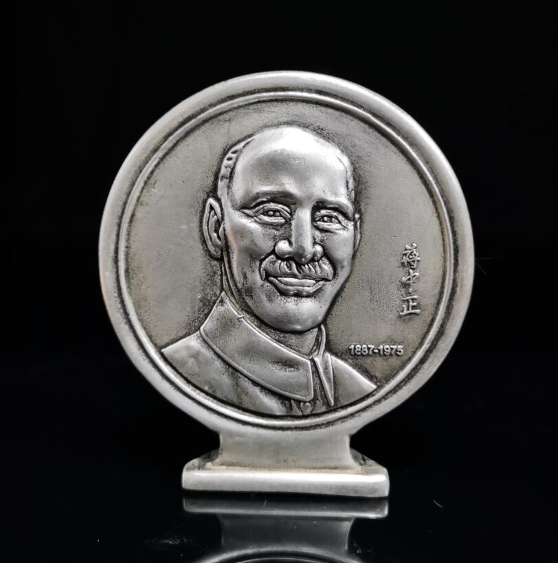 China White copper Chiang Kai-shek Commemorative badge crafts statue