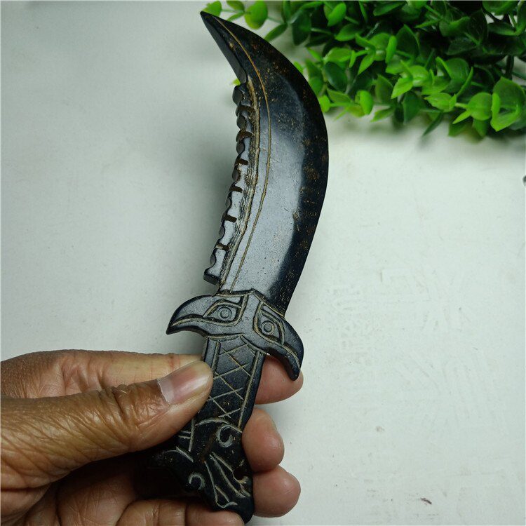 China Hongshan Culture Meteorite Iron Stone Carved Crafts Tiger Head Knife Props Statues for Decoration Collection Ornaments