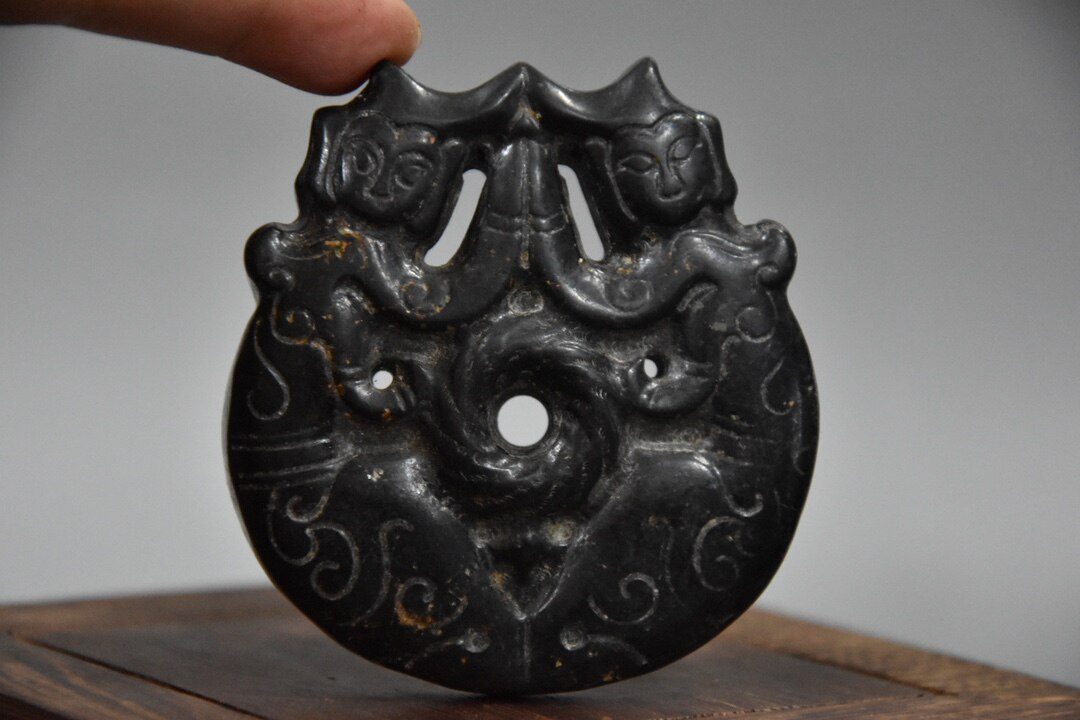 Tibet Hongshan Culture Natural Meteorite Mermaid Stone Pik Jade Wear Mascot Statue and Sculpture Collection Pendant Accessories