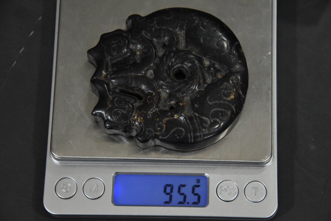 Tibet Hongshan Culture Natural Meteorite Mermaid Stone Pik Jade Wear Mascot Statue and Sculpture Collection Pendant Accessories