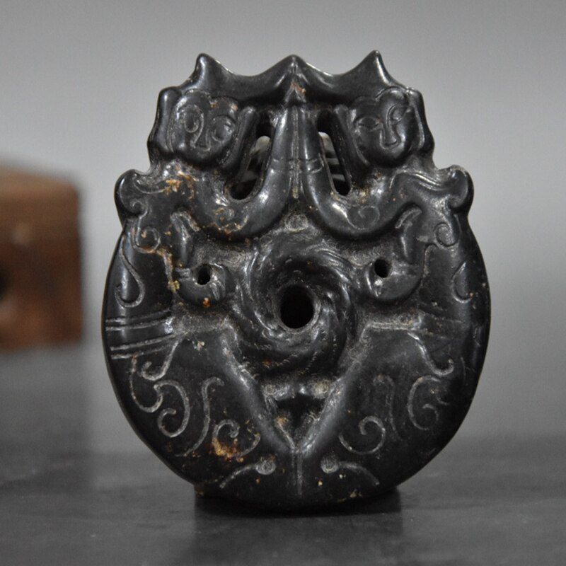 Tibet Hongshan Culture Natural Meteorite Mermaid Stone Pik Jade Wear Mascot Statue and Sculpture Collection Pendant Accessories