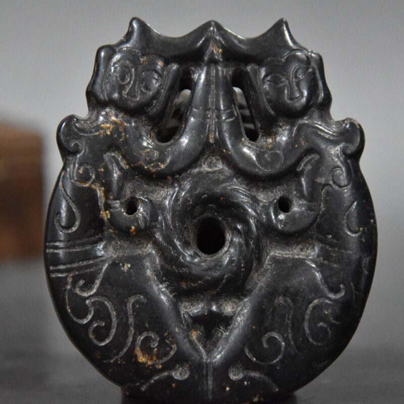 Tibet Hongshan Culture Natural Meteorite Mermaid Stone Pik Jade Wear Mascot Statue and Sculpture Collection Pendant Accessories