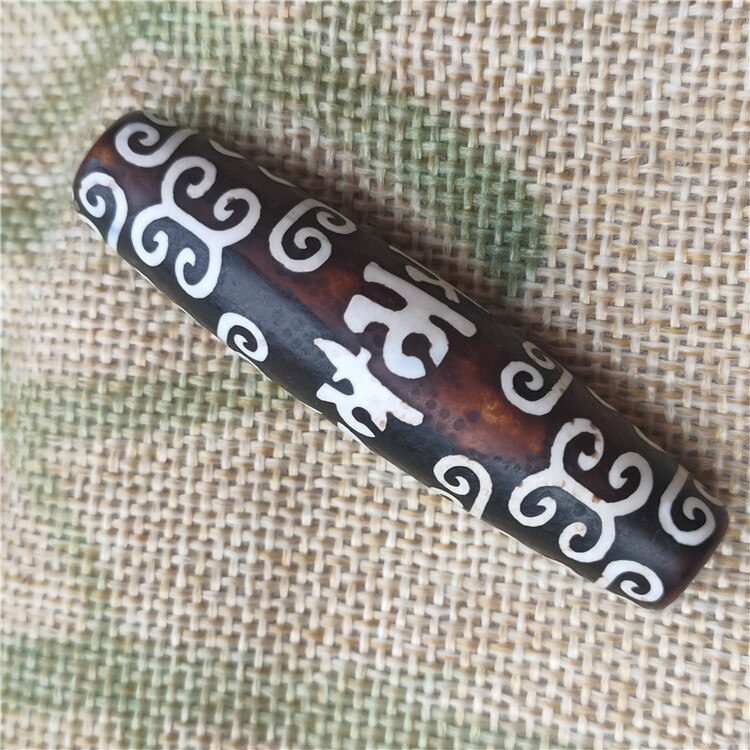 Tibet Hongshan Culture Natural Meteorite Agate Buddhism Six-Character Mantra Dzi Bead Dragon Carving Mascot Collection Ornament