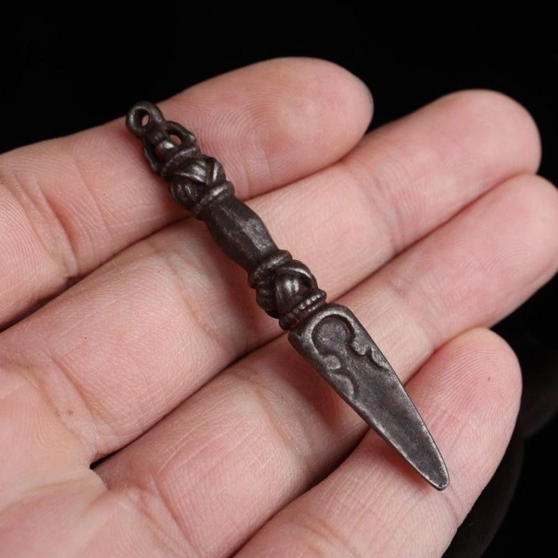 Old Tibet Buddhism Meteorite Iron Tiantie Dorje Phurpa Vajra Faqi Statue Body Protection Vajra Pendant