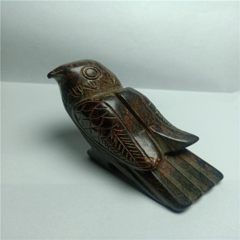 Tibet Hongshan Culture Natural Black Iron Meteorite Bird Statue Mascot Collection Pendant Decoration Gift Statues et Sculptures