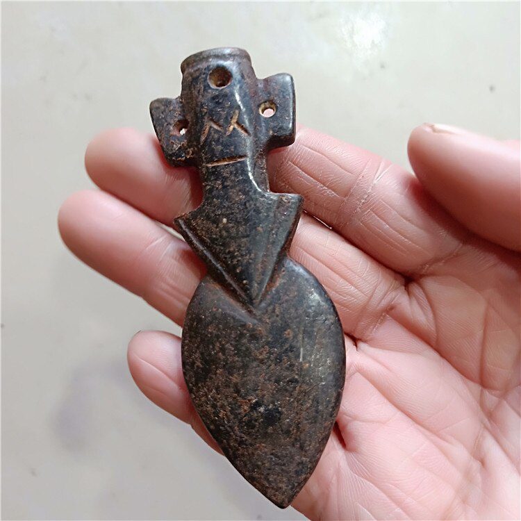 Tibet Hongshan Culture Natural Meteorite Arrow Sun God Carving Mascot Collection Pendant Jewelry Decoration Home Mascot Gift