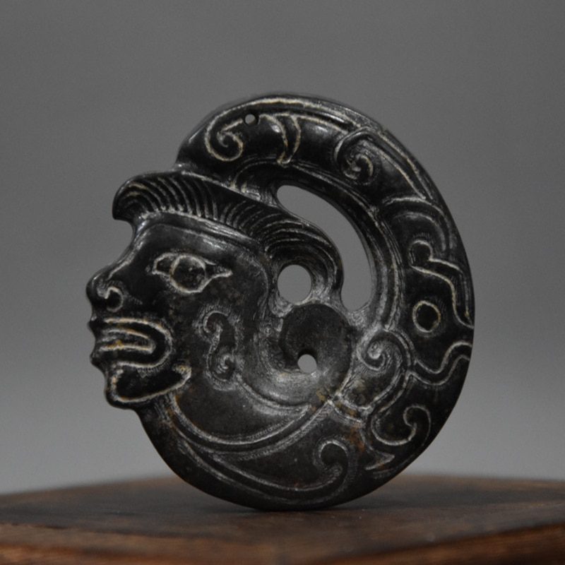 Tibet Hongshan Culture Natural Meteorite Face Sun God Carving Mascot Collection Pendant Accessories Decoration Gift Figurines