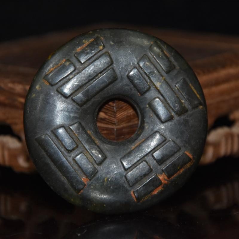 China Tibet Hongshan Culture Antique Natural Meteorite Carved Safety Button Statue Decoration Pendant Mascot