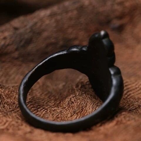 Old Tibet Buddhism Meteorite Iron Tiantie Dorje Phurpa Vajra Faqi Statue Body Protection Ring