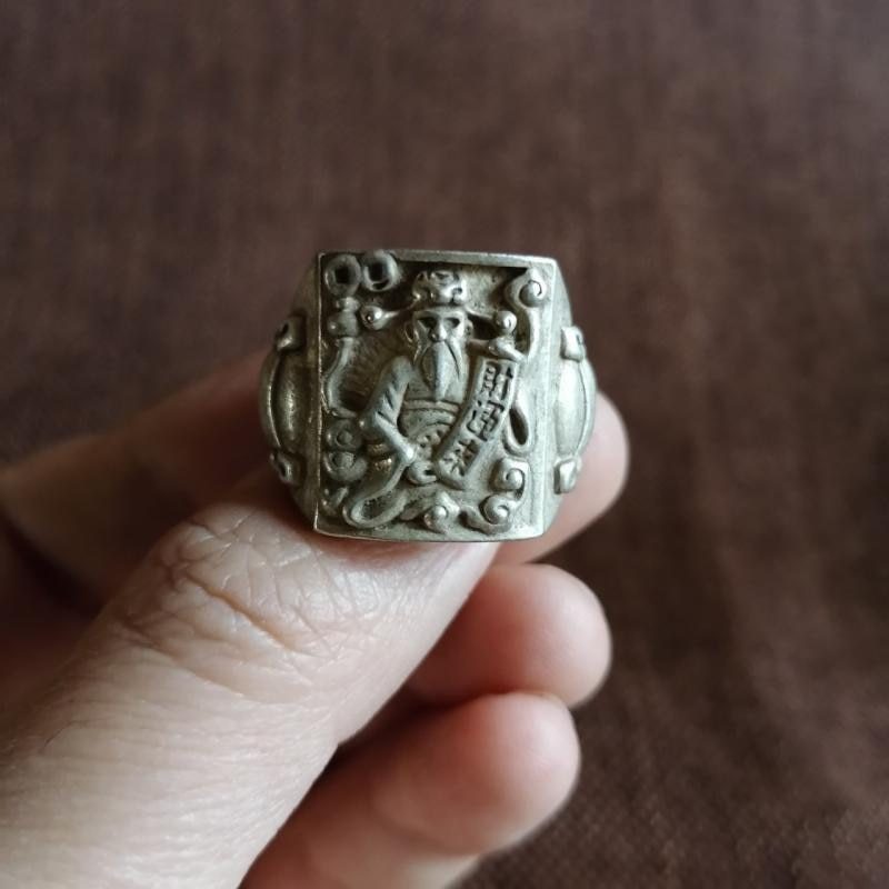 1.2" Chinese Hongshan Culture Silver Carved Mammon Money Wealth God Finger Ring