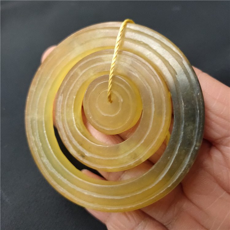 Han Dynasty Hongshan Culture Natural Jade Carving Mother-Child Ring Handmade Collection Pendant Carving Mascot Gift Deco