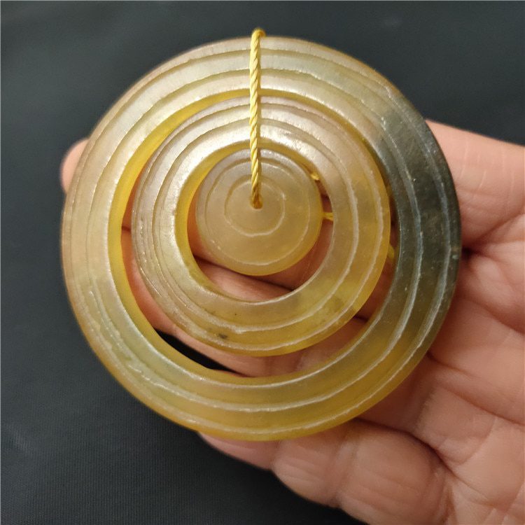 Han Dynasty Hongshan Culture Natural Jade Carving Mother-Child Ring Handmade Collection Pendant Carving Mascot Gift Deco