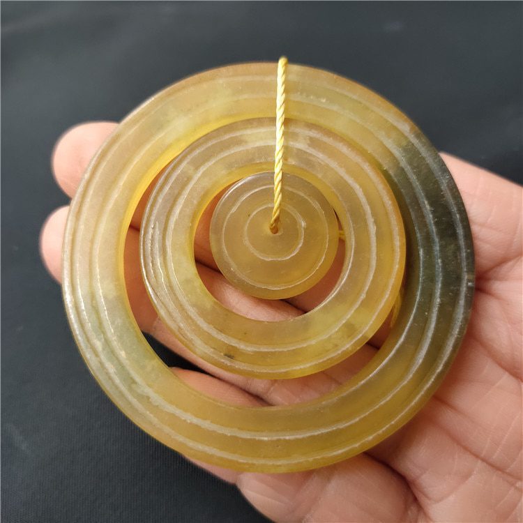 Han Dynasty Hongshan Culture Natural Jade Carving Mother-Child Ring Handmade Collection Pendant Carving Mascot Gift Deco