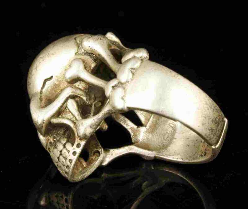 China Collectible Handwork Precious Tibetan Silver Skull Statuary Ring Figurines Statues et Sculptures Arte Collection