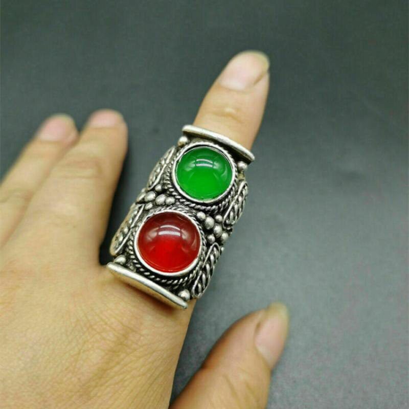 China Old Carving Red and Green Jade Ring Inlaid with Tibetan Silver