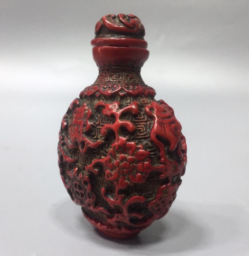 Chinese imitation red coral snuff bottle small crafts statue