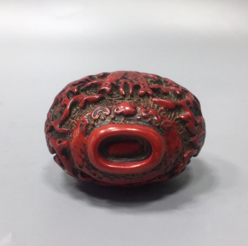 Chinese imitation red coral snuff bottle small crafts statue