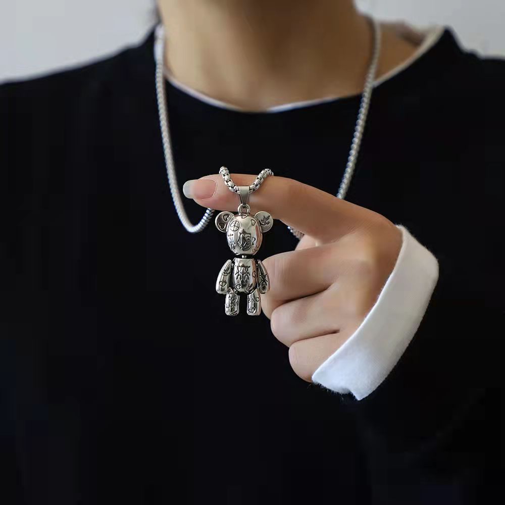 Anime Bear Pendant Fashion Metal Violent Bear Pendant Necklace Men Ladies Punk Gothic Party Clothing Pendant Wholesale