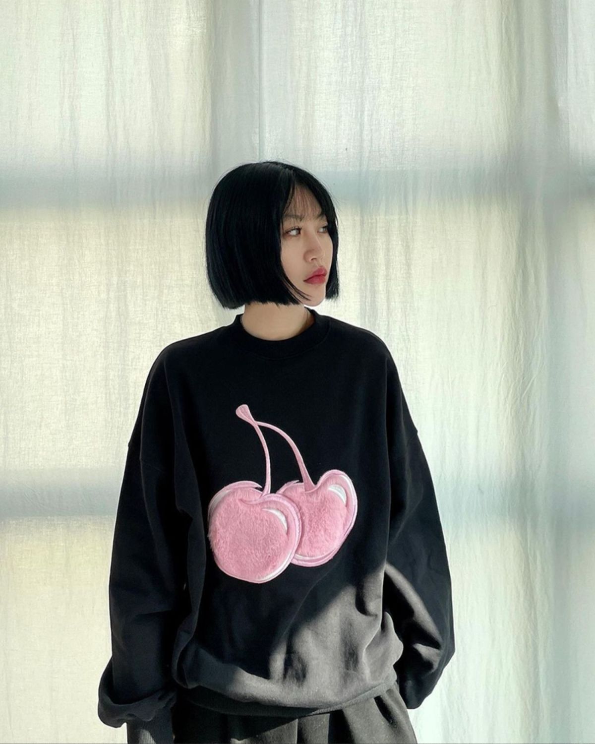 2022 Autumn Korean Apricot Big Cherry Flocking Embroidery Sweatshirt Women Girls Anime Kawaii Clothes Oversized Long Sleeve Tops