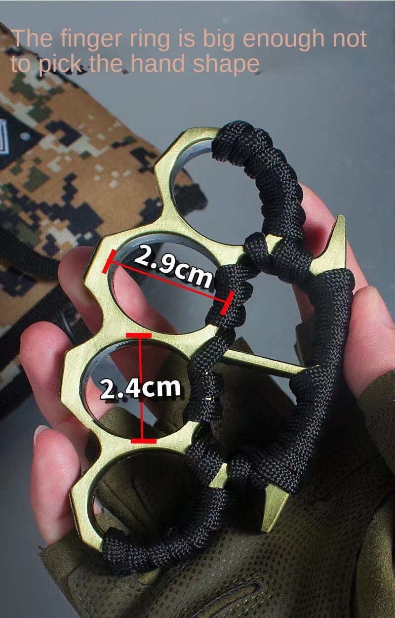 Self-defense wolf Brass knuckles finger jab vehicle mounted escape device ring ring thickened hand brace fist buckle