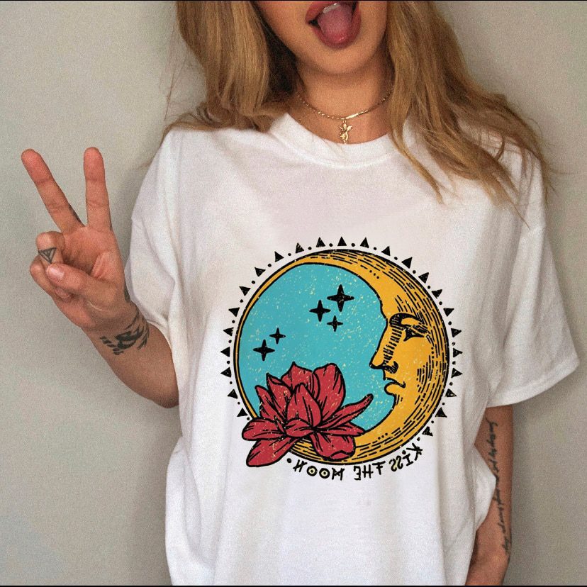 Female Top Fashion Tee Love Heart New Style Trend Clothes Casual Summer Women Clothing Short Sleeve Print Tshirt Graphic T-shirt