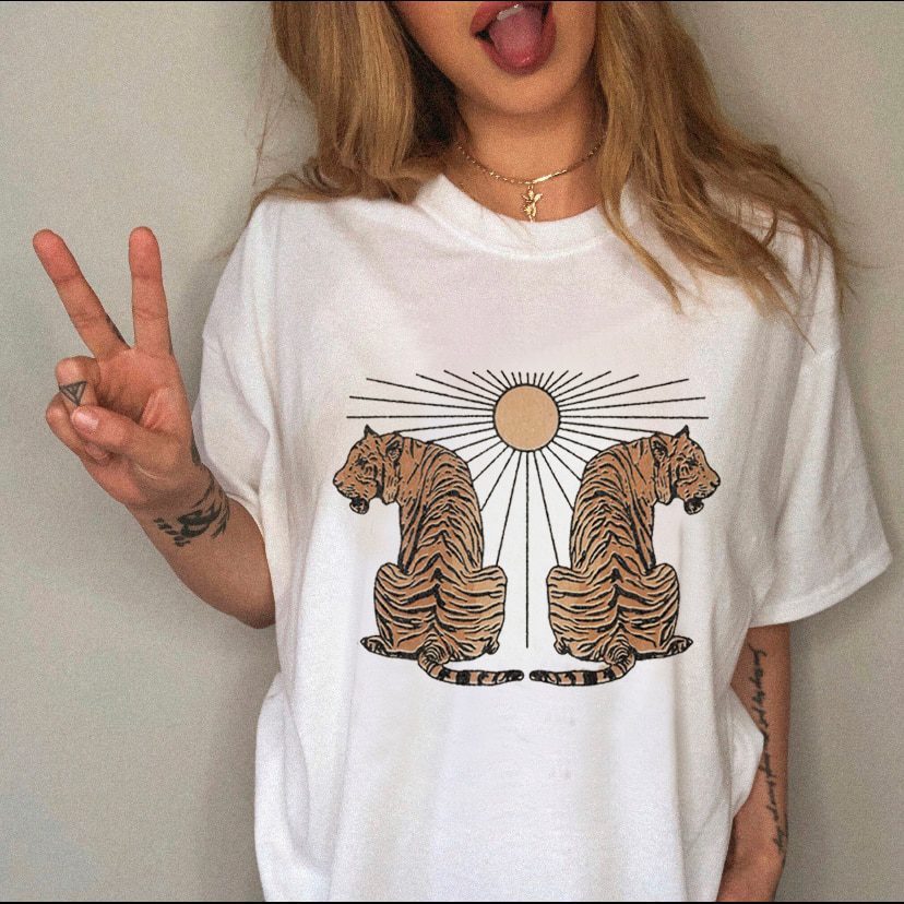 Female Top Fashion Tee Love Heart New Style Trend Clothes Casual Summer Women Clothing Short Sleeve Print Tshirt Graphic T-shirt