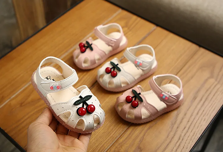 summer cartoon children's sandals Baotou girls baby cherry sandals soft bottom baby shoes