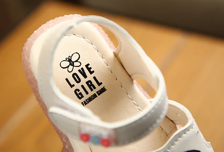 summer cartoon children's sandals Baotou girls baby cherry sandals soft bottom baby shoes