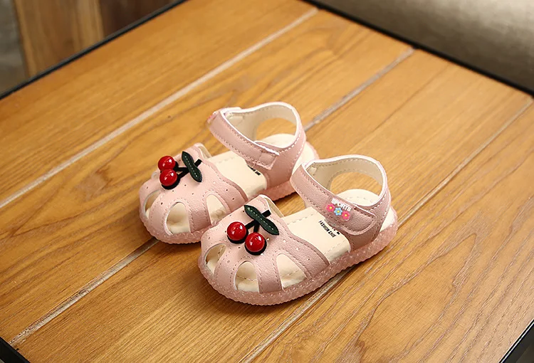 summer cartoon children's sandals Baotou girls baby cherry sandals soft bottom baby shoes