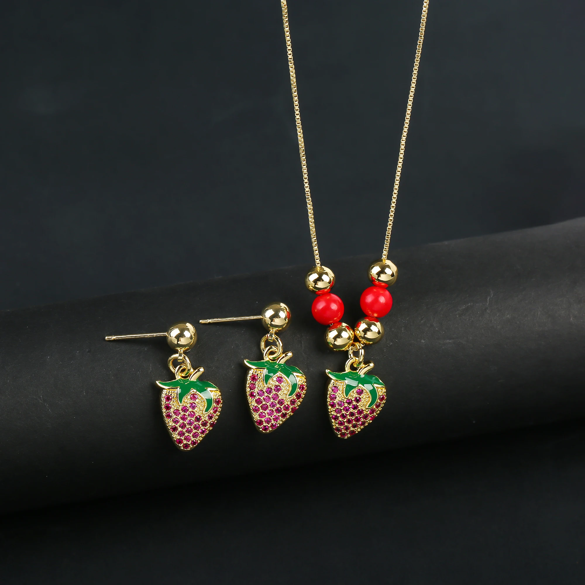 Red Zirconia Strawberry Pepper Set