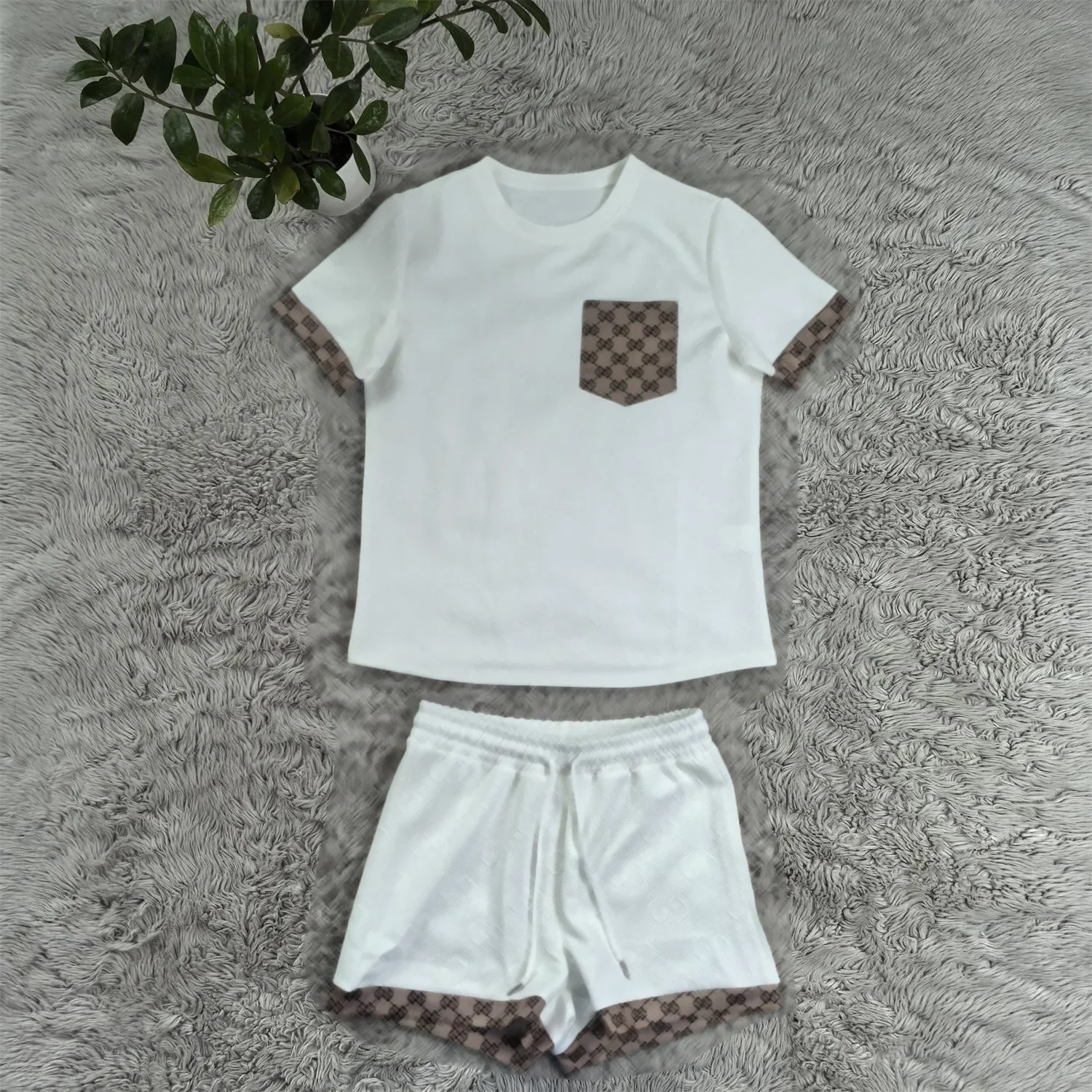 Casual Floral Embossed Women's Short Sleeve Shorts Set Summer Fashionable Cross-Border J2985 Short Skirt Outfit Ensemble Casual Floral Embossed Women's Short Sleeve Shorts Set Summer Fashionable Cross-Border J2985 Short Skirt Outfit Ensemble