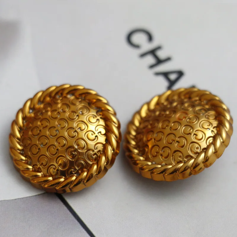 6pcs/lot 20/23/25mm Luxurious Design Golden GG Letter Metal Buttons For Coat Clothing Accessory Handmade DIY Material Decoration 6pcs/lot 20/23/25mm Luxurious Design Golden GG Letter Metal Buttons For Coat Clothing Accessory Handmade DIY Material Decoration