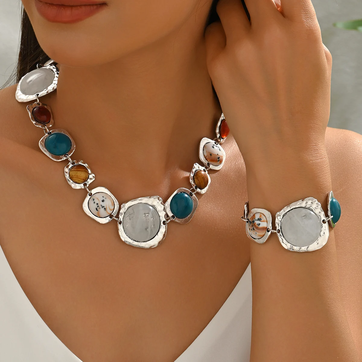 Vintage Multi-color Irregular Geometric Bracelets Necklace Chunky Exaggerated Metal Jewelry Sets Bohemia Fashion Jewelry Gifts Vintage Multi-color Irregular Geometric Bracelets Necklace Chunky Exaggerated Metal Jewelry Sets Bohemia Fashion Jewelry Gifts