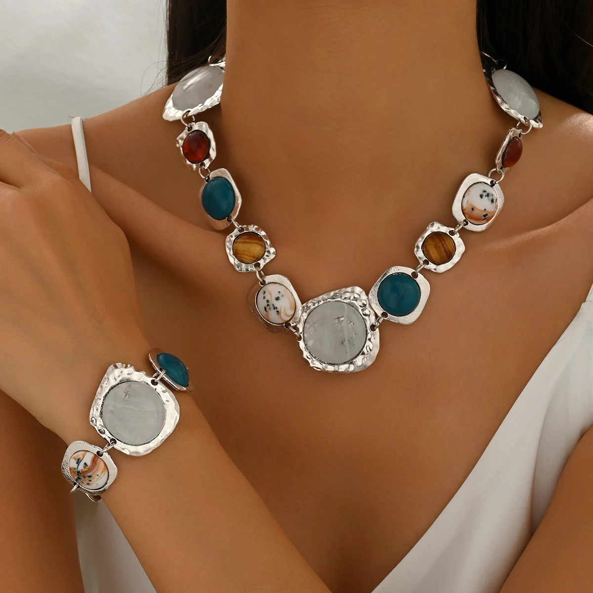 Vintage Multi-color Irregular Geometric Bracelets Necklace Chunky Exaggerated Metal Jewelry Sets Bohemia Fashion Jewelry Gifts Vintage Multi-color Irregular Geometric Bracelets Necklace Chunky Exaggerated Metal Jewelry Sets Bohemia Fashion Jewelry Gifts